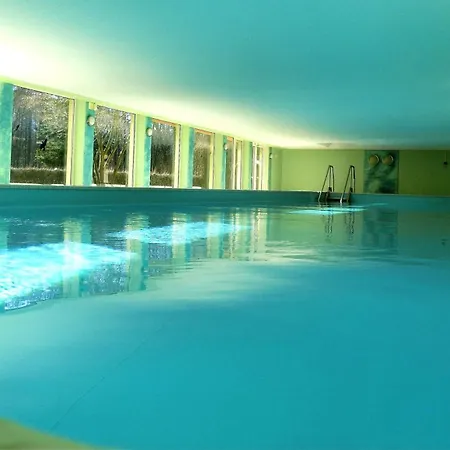 Apartamento Lena Haus Kmb Seeappartement Am Ossiacher Mit Direktem Seezugang Und Hallenbad Tschoran