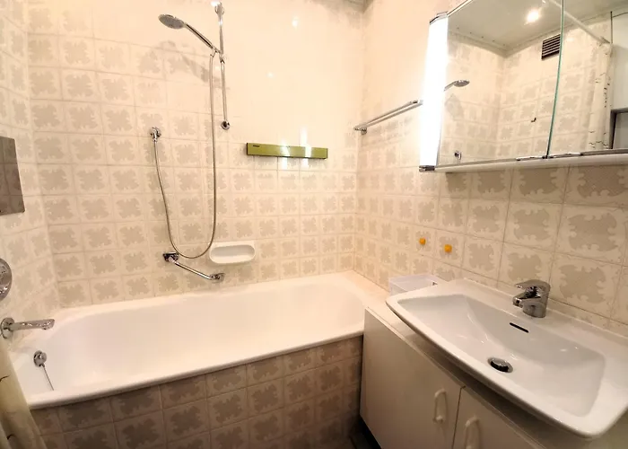 Lena Haus Kmb Seeappartement Am Ossiacher Mit Direktem Seezugang Und Hallenbad *