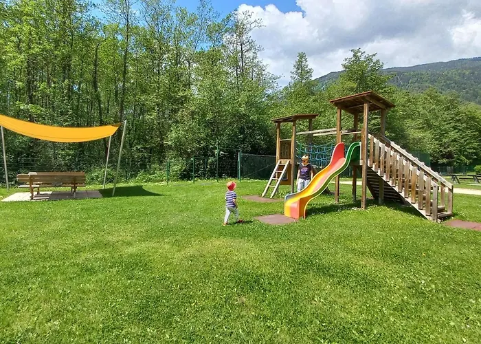 Lena Haus Kmb Seeappartement Am Ossiacher Mit Direktem Seezugang Und Hallenbad * Tschoran